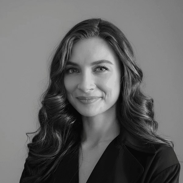 Doina Scrob,Growth Marketer & Sales